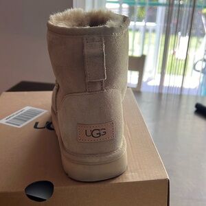 UGG Classic Mini II size 10